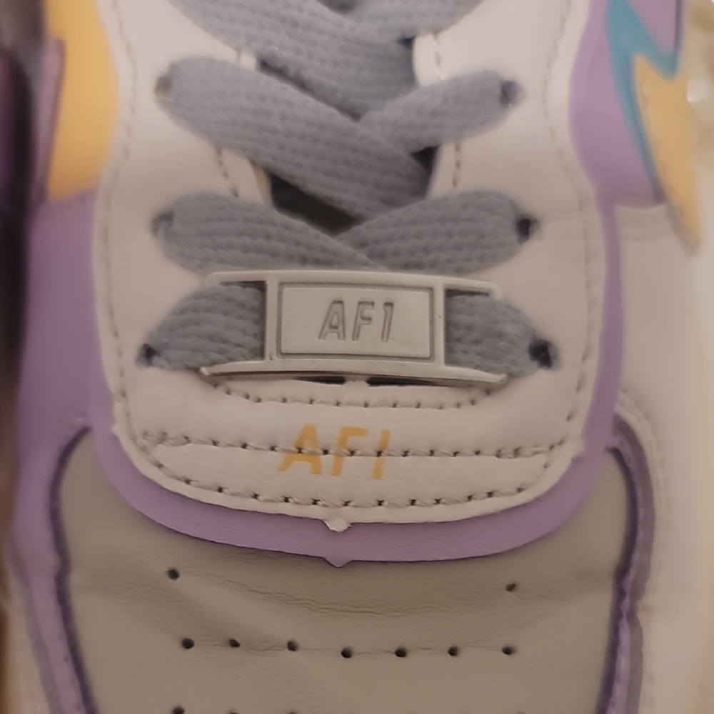 Nike Kids Multicolor Pastel Sneakers - Picture 8 of 8